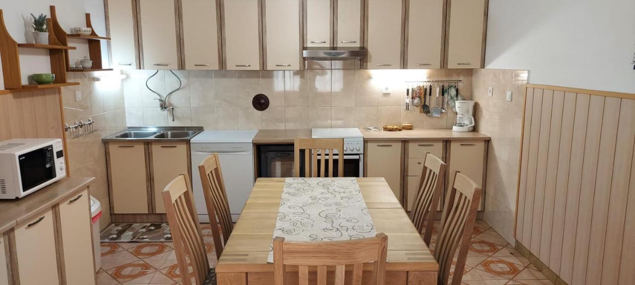 Apartmani Sladana Kampor Extérieur photo